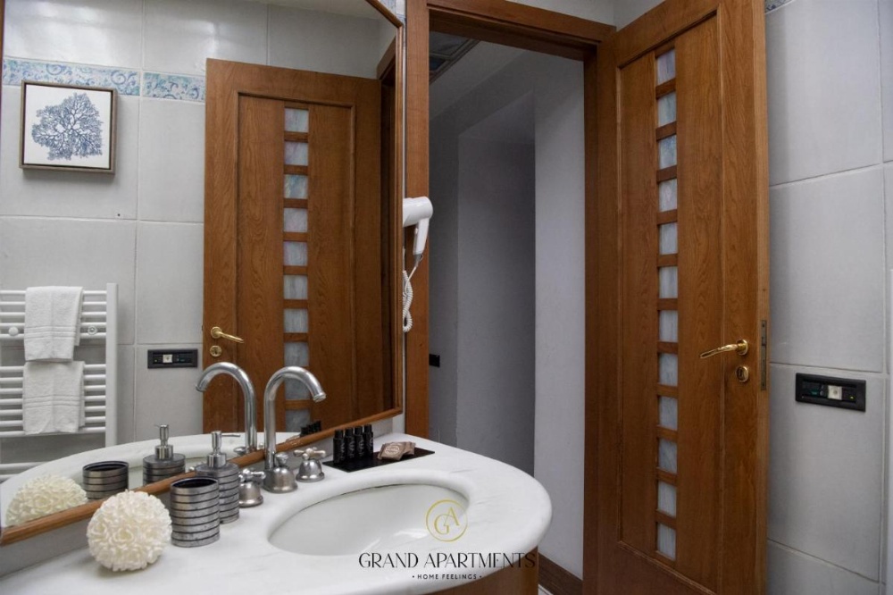 Grandapartments via Duomo Napoli Image 23